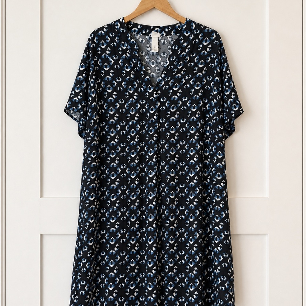 H & M Black & Blue Geometric V-Neck Dress